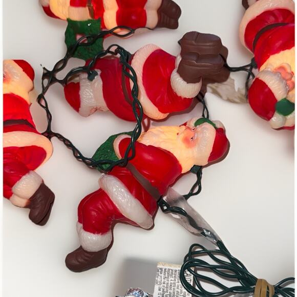 Vintage Santa Claus String Lights Blow Mold 5 Light Set Works Christmas 5 Feet - Picture 1 of 5
